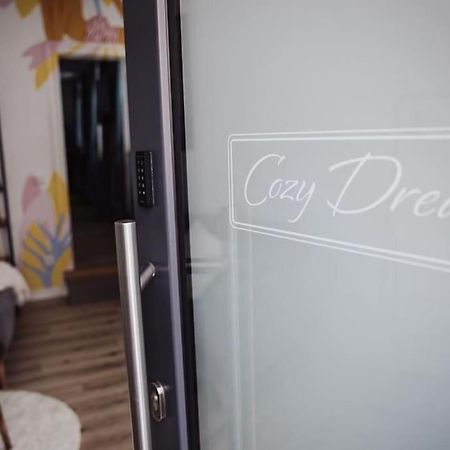 Cozy Dreams: Deluxe 2-Zimmer-Apartment -Kueche نورنبيرغ المظهر الخارجي الصورة